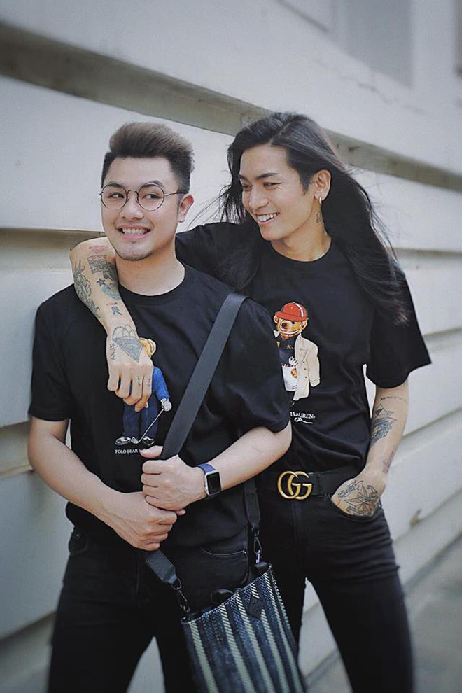 BB Trần và bạn trai rất thoải mái thể hiện tình cảm 