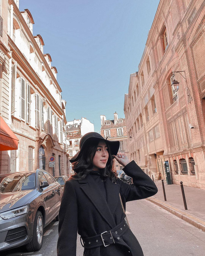 ... Và những chuyến du lịch xa xỉ