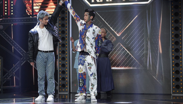 Dế Choắt thắng bảng A và vào vòng Chung kết