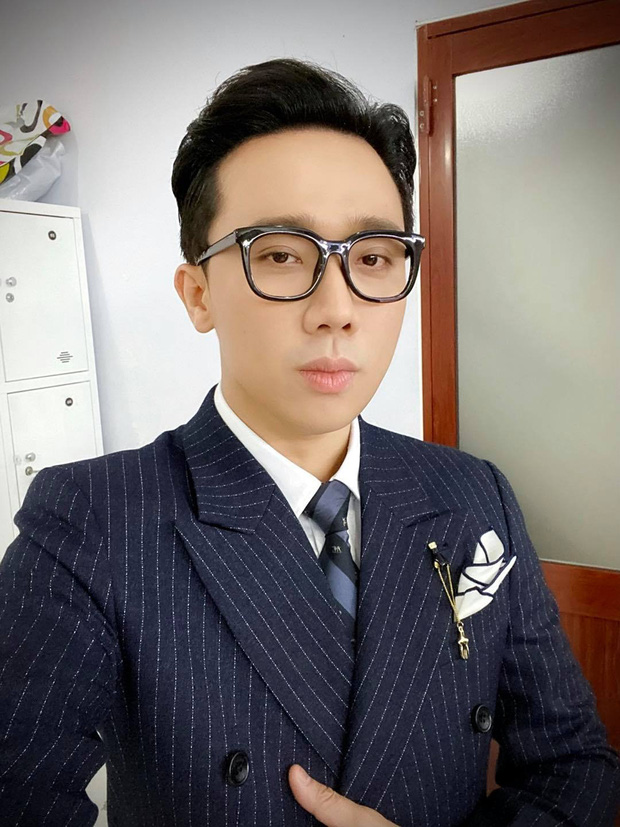 Nam MC thậm chí còn khẳng định bản thân có thể mua tận 5000 cái áo phao chứ không cần đến số lượng ít ỏi kia để đổi lấy một bài quảng cáo trên trang cá nhân