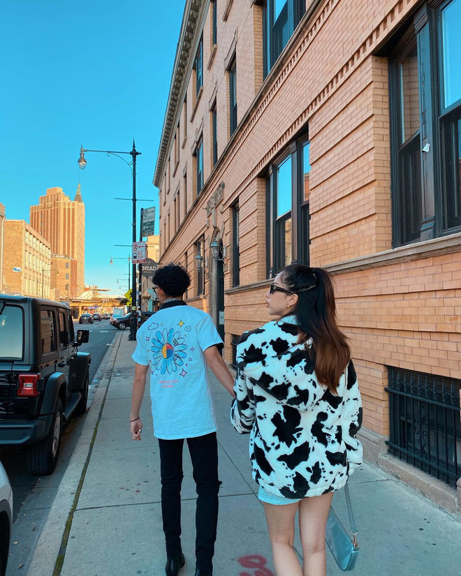 Cặp đôi chia sẻ khoảnh khắc đi chơi, nhìn thế này ai nghĩ Hải Yến đang mang thai cơ chứ