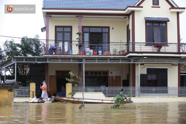 Những ngày lũ lịch sử không thể nào quên của người dân miền Trung
