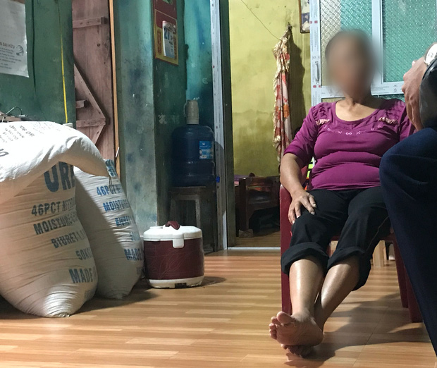 Bà Phòng mong muốn con trai sớm trở về, mọi chuyện đúng sai hãy để pháp luật giải quyết. Bà cũng bày tỏ quan điểm không dung túng những hành vi phạm tội trong xã hội.