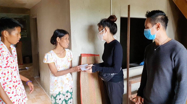 Minh Hà cho biết dù rất muốn giúp nhiều người, nhiều nơi nhưng 