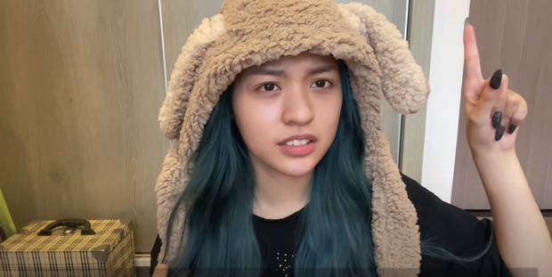 Thanh Tâm khoe mặt mộc trong một vlog trang điểm