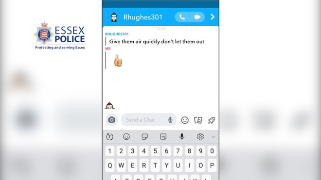 Tài xế Robinson và tin nhắn trao đổi cùng Ronan Hughes do sở cảnh sát Essex công bố