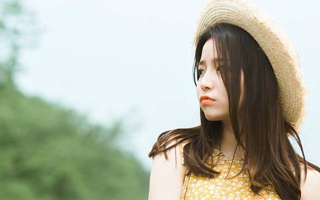 Nghĩ chuyện chị dâu ở cữ mà cứ buồn cười. (Ảnh minh họa)