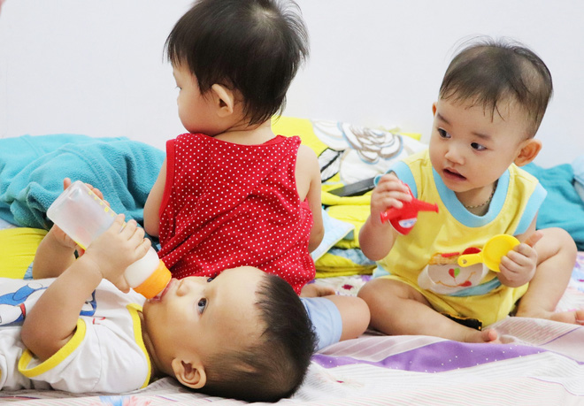 Ngoài lúc đau ốm hay làm nũng, những đứa trẻ đều rất ngoan ngoãn