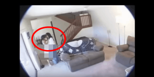 Người chồng sững sờ khi phát hiện vợ và nữ giúp việc có quan hệ tình cảm với nhau.