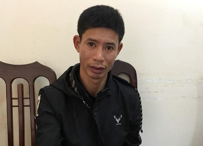 Phạm Văn Sỹ tại cơ quan công an