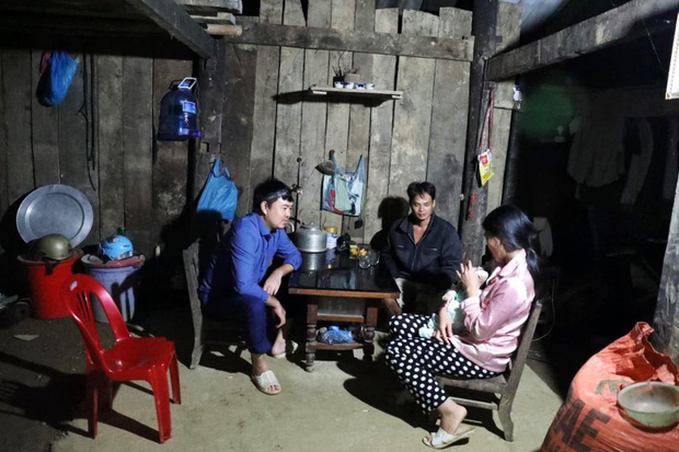 Nhóm sẽ đưa những gia đình khó khăn về tận nhà dù có xa cách đến mấy cũng không ngại