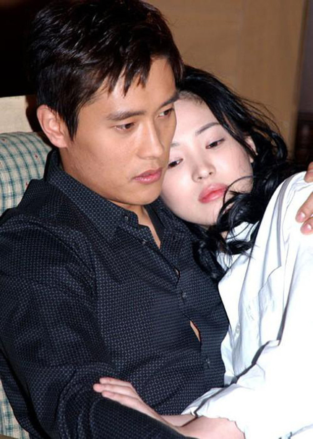 Lee Byung Hun người đàn ông được cho là mang đến cho Song Hye Kyo quá nhiều tổn thương.