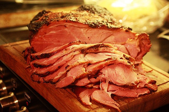 Thịt xông khói đặc biệt chứa nhiều nitrit và có thể tạo thành nitrosamine khi chiên ở nhiệt độ cao.