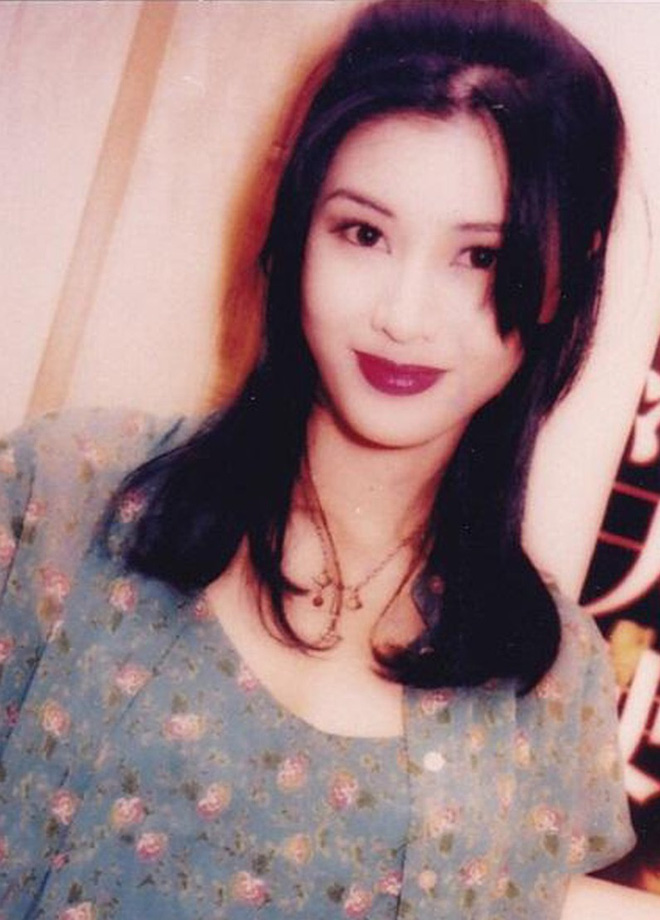 Nhan sắc thời trẻ không thể chê của Lý Gia Hân