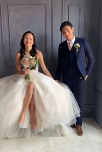 Bức ảnh cưới từng gây xôn xao của Tuyết Lan hóa ra chỉ là ảnh quảng cáo.