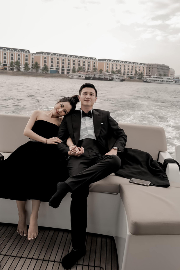 Có bạn trai lãng mạn và ngọt ngào thế này hỏi sao MC Bạch Lan Phương không 