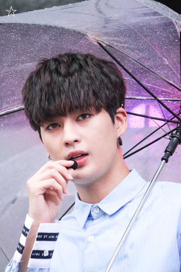 Thành viên cùng nhóm với Bitto - Kogyeol cũng đã có kết quả dương tính