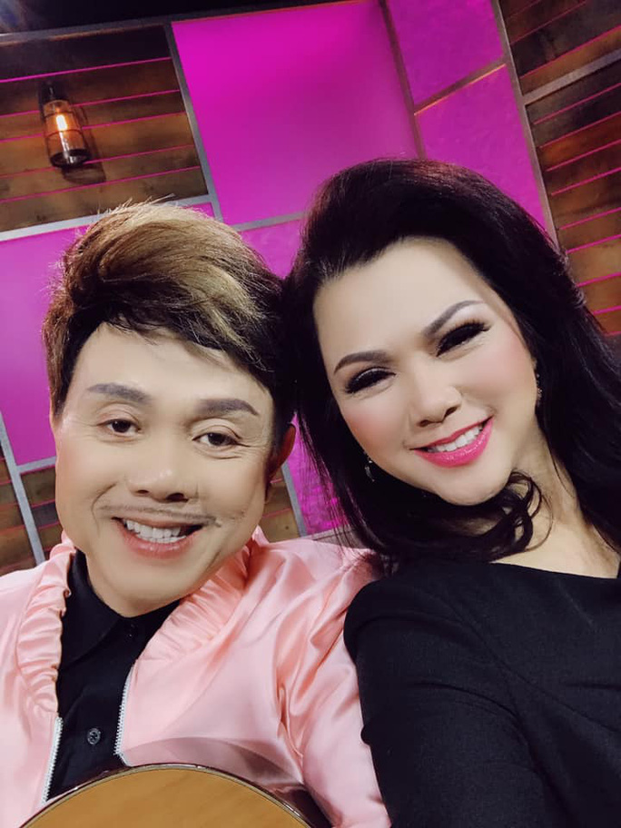 Nghệ sĩ Chí Tài và vợ - ca sĩ Phương Loan