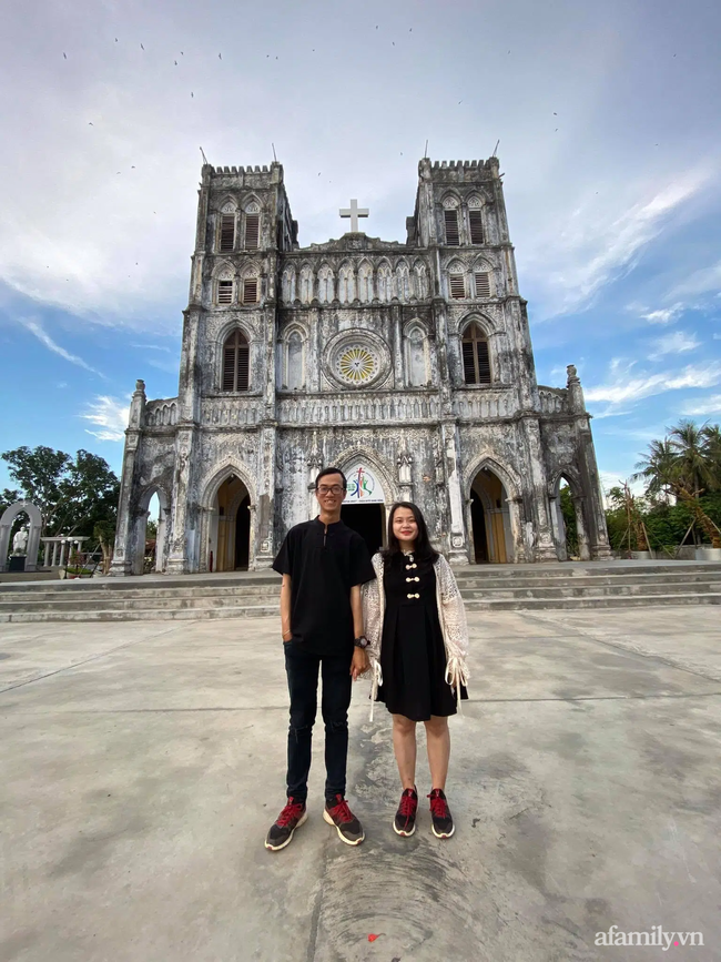 Cặp đôi cùng đồng hành trong nhiều chuyến du lịch.