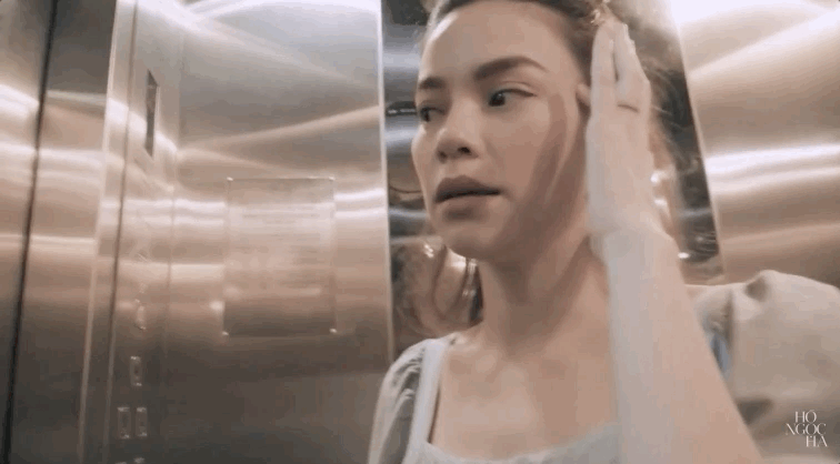 Hà Hồ làm việc chăm chỉ đến cận ngày sinh nở, cô bị nghén và thường hay mệt mỏi