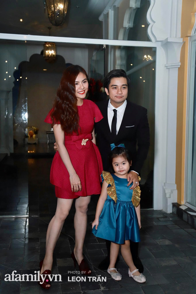 Gia đình diễn viên Vân Trang