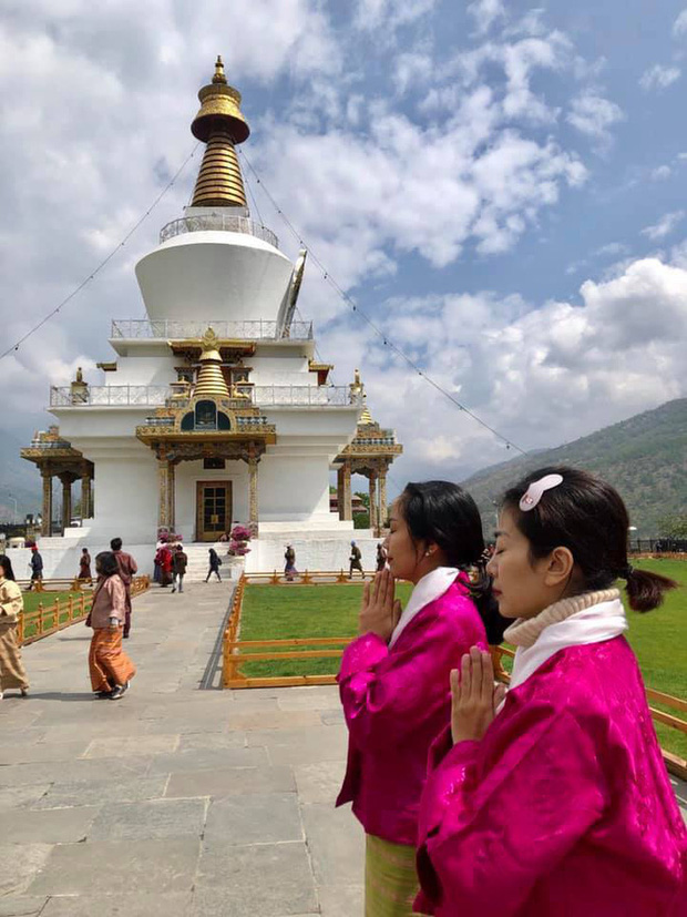 Hành trình đưa Mai Phương đến với miền đất hạnh phúc - Bhutan của Ốc Thanh Vân đã khiến nhiều người không khỏi xúc động