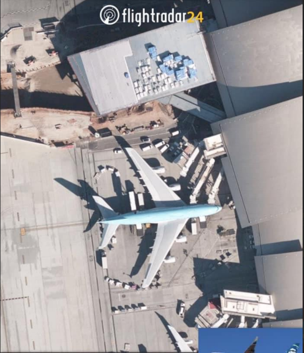 Hình ảnh chiếc máy bay chở cố NS từ trên cao