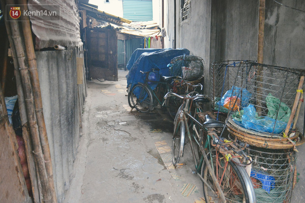 Khung cảnh bừa bộn tại 