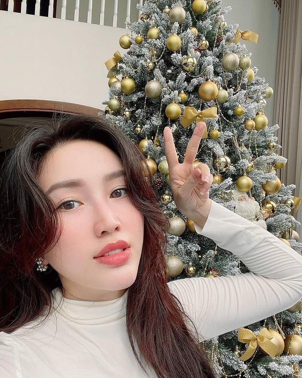 Bảo Thy rất đầu tư cho Noel mỗi năm