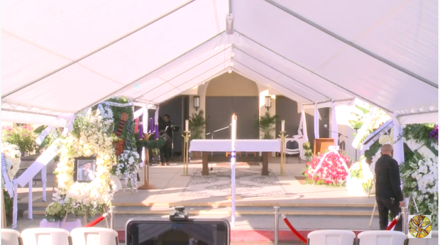 Khung cảnh tại giáo xử Thánh Linh, nơi sắp diễn ra thánh lễ an táng NS Chí Tài. Rất nhiều người hâm mộ tại Việt Nam đang dõi theo lễ an táng cố nghệ sĩ trên livestream