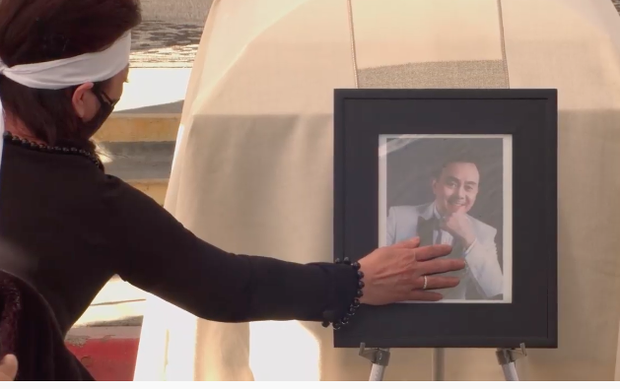 Khoảnh khắc xót xa người đi - người ở