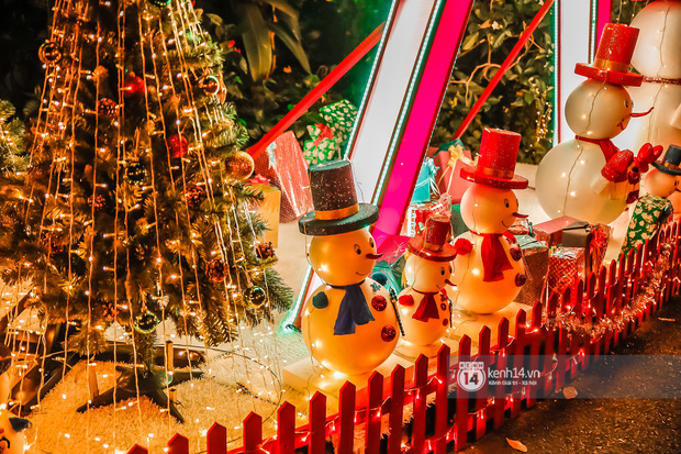 Trang trí cầu kỳ