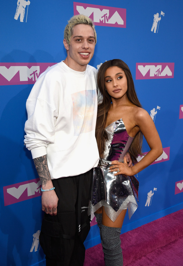 Ariana và Pete Davidson thuở còn mặn nồng