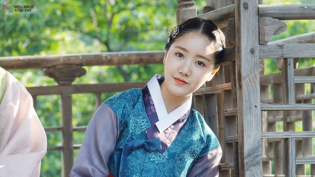 Nét đẹp dịu dàng, khả ái, trong sáng của Jin Ji Hee...