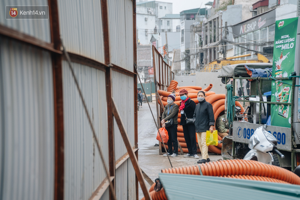 Một điểm chờ xe buýt khác 