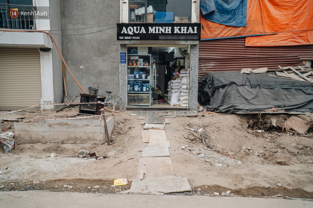 Con đường vào nhà cũng trở nên 