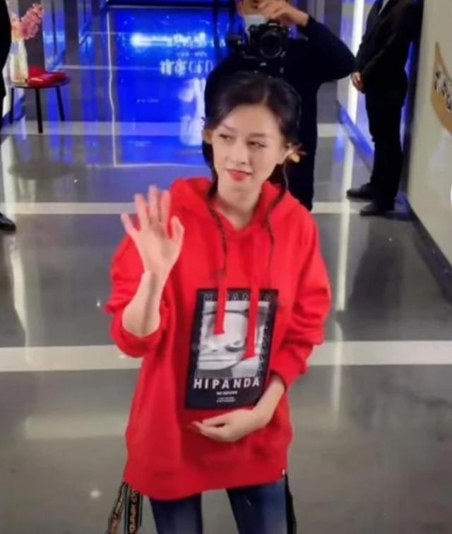 Trương Đình đang mang thai lần 3?