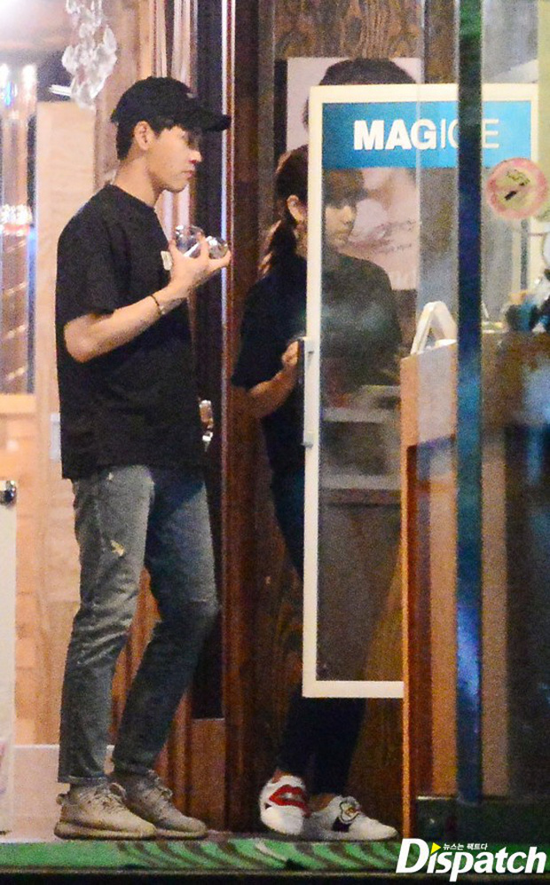 Dispatch đã tung ra loạt ảnh hẹn hò của Park Shin Hye và Choi Tae Joon vào năm 2018. Đến nay, cả 2 vẫn bên nhau sau 2 năm công khai