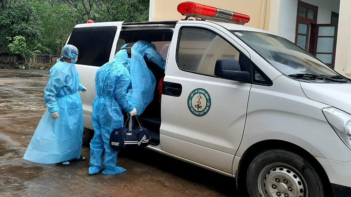 Nhóm người này bị đưa đi cách ly y tế tập trung theo quy định