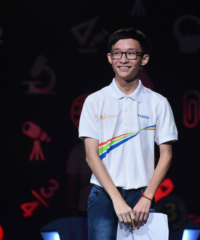 Á quân Olympia mùa 17 Phạm Huy Hoàng.