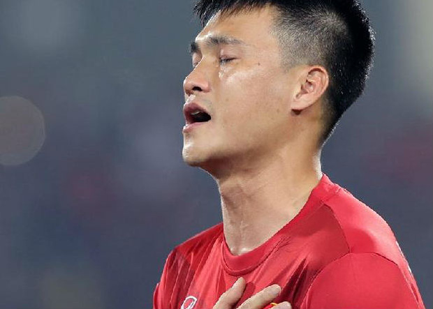 Đến năm 2016, Công Vinh chính thức nói lời tạm biệt sân cỏ để dành thời gian cho gia đình nhỏ và những kế hoạch riêng