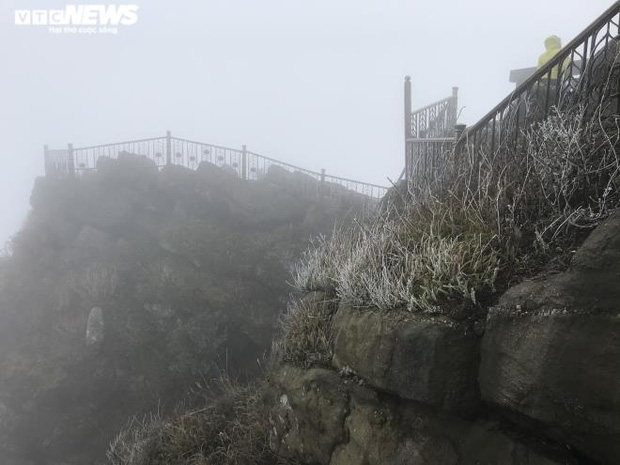 Chùa Đồng trên núi Yên Tử trở thành điểm du lịch hút khách cho người dân quanh vùng (Ảnh: VTC News)