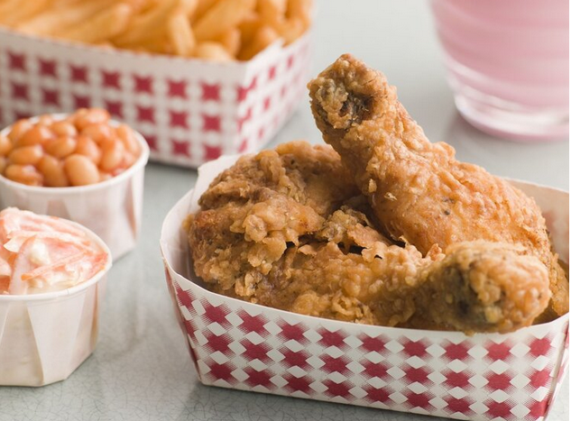 Dù gà không là nguyên nhân gây dậy thì sớm nhưng ông Gong Chunxi vẫn khuyến cáo trẻ không nên ăn quá nhiều gà rán, vì đồ chiên rán có thể gây béo phì cho trẻ.