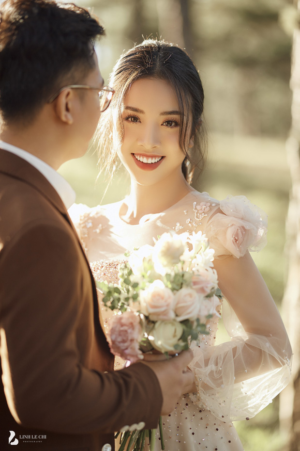 Thuý An mỉm cười đầy hạnh phúc trong loạt ảnh cưới ở Đà Lạt