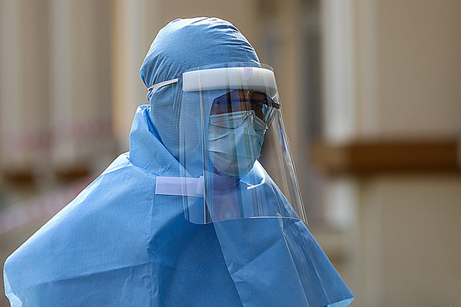 Ngày càng có nhiều bằng chứng cho thấy khả năng tự kháng thể làm bệnh tình của bệnh nhân Covid-19 thêm nghiêm trọng.