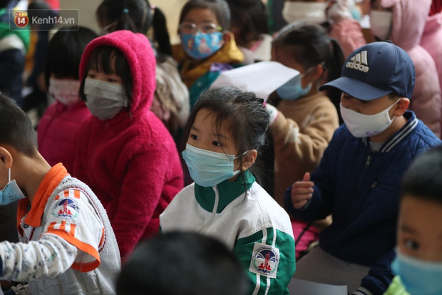 Tất cả đều được đeo khẩu trang đầy đủ