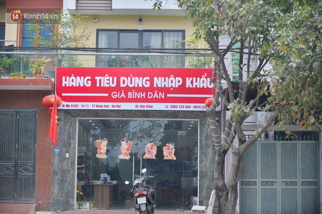 Một số cửa hàng bán vật dụng thiết yếu như thuốc vẫn mở cửa