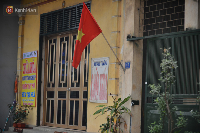 Chính vì vậy, nhiều hàng quán không hoạt động, đóng cửa từ sáng đến trưa