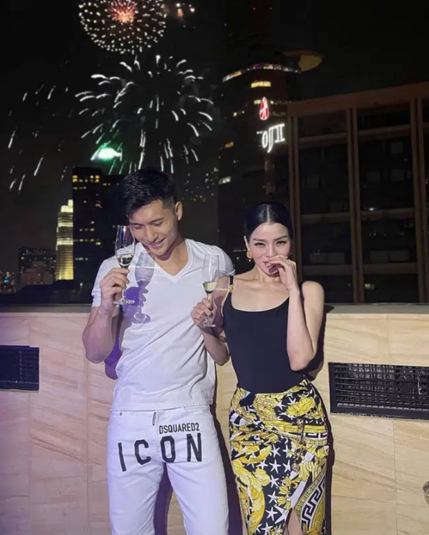 Cách thể hiện tình cảm tự nhiên, không quá ồn ào của cả 2 đang dần chiếm được cảm tình từ người hâm mộ