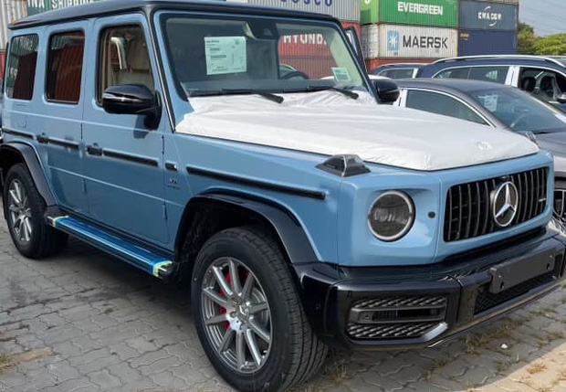 Siêu xe được trang bị 1 loạt động cơ, phụ tùng, máy móc,... tối tân và độc đáo nhất, càng khiến đây trở thành 1 trong những chiếc xe đáng để sở hữu